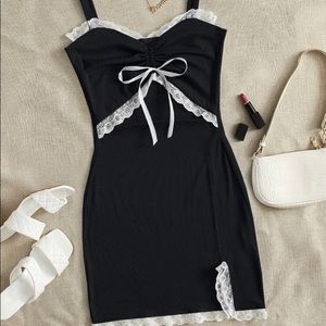 Lace Insert peekaboo front